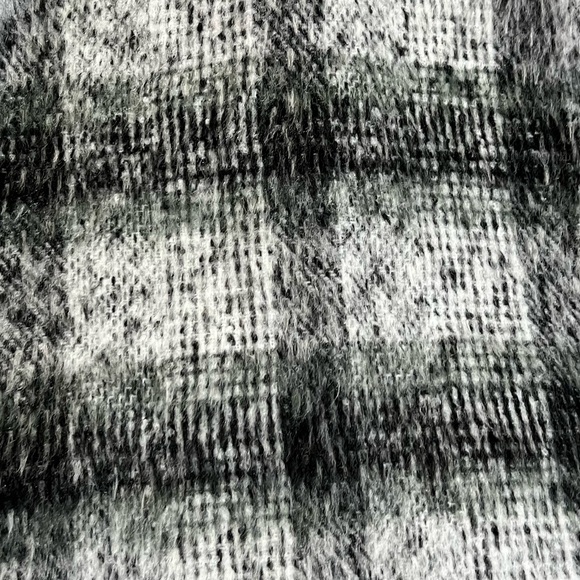 And now this green gray plaid meadowland cropped shacket jacket - Picture 6 of 7